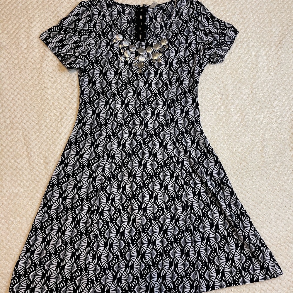 Black and white print dress